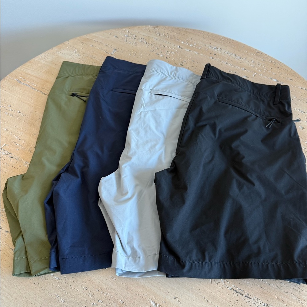 Set of Four Banana Republic BR Sport Navy, Black, Olive, Grey Men's Shorts